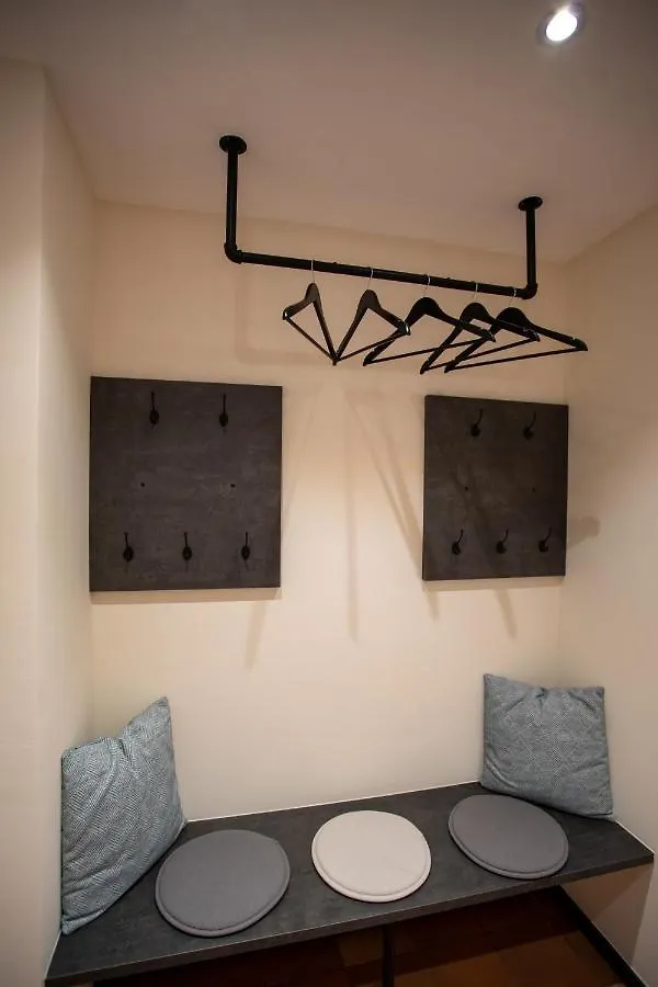 Ferienwohnung Hoepperger Schönberg im Stubaital Apartamento